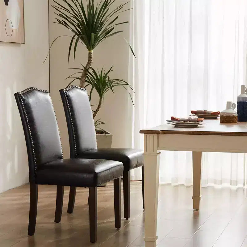 Lot de 2 chaises de salle à manger à dossier haut rembourrées en PU avec garniture cloutée, chaises de salle à manger d'appoint sans accoudoirs pour salle à manger, cuisine